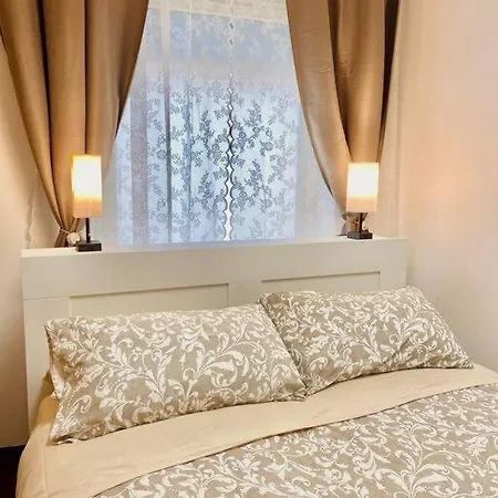 Dr House Luxury *