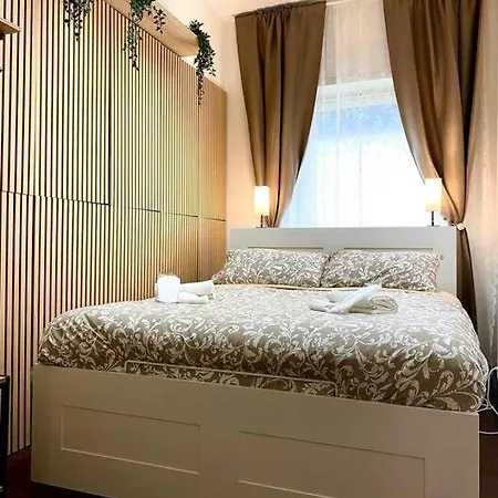 Dr House Luxury * Rome
