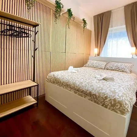 Dr House Luxury Apartamento Roma