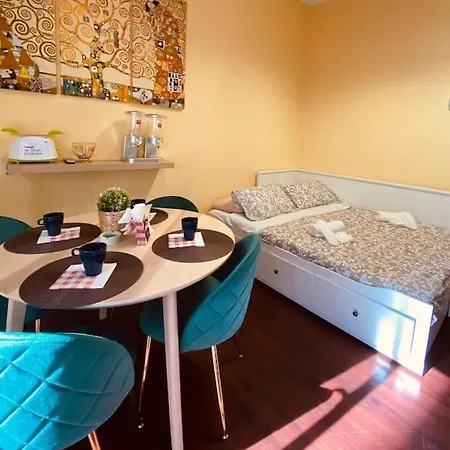 Dr House Luxury * Rome