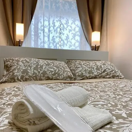 Dr House Luxury